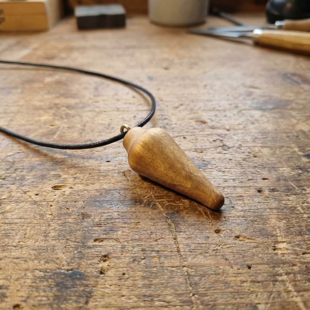 آویز گرنبند